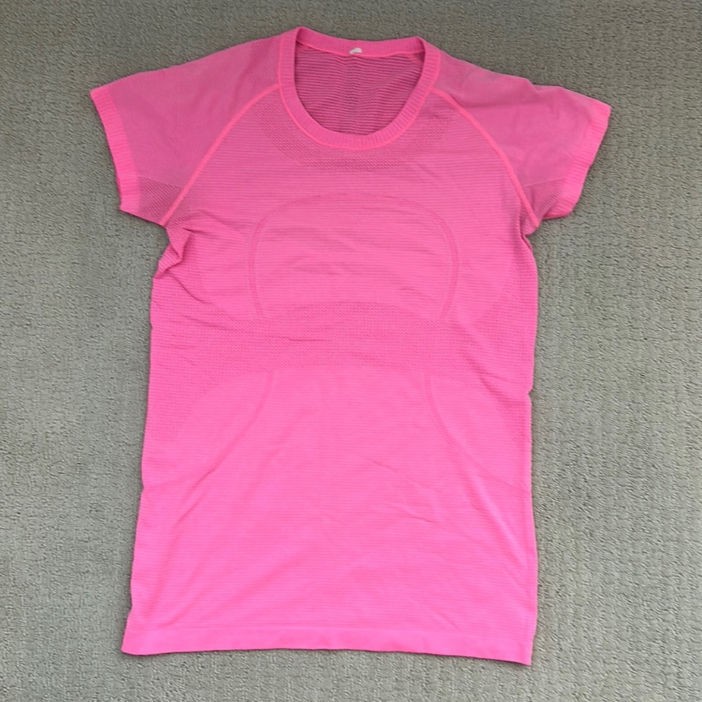 Lululemon run swiftly top